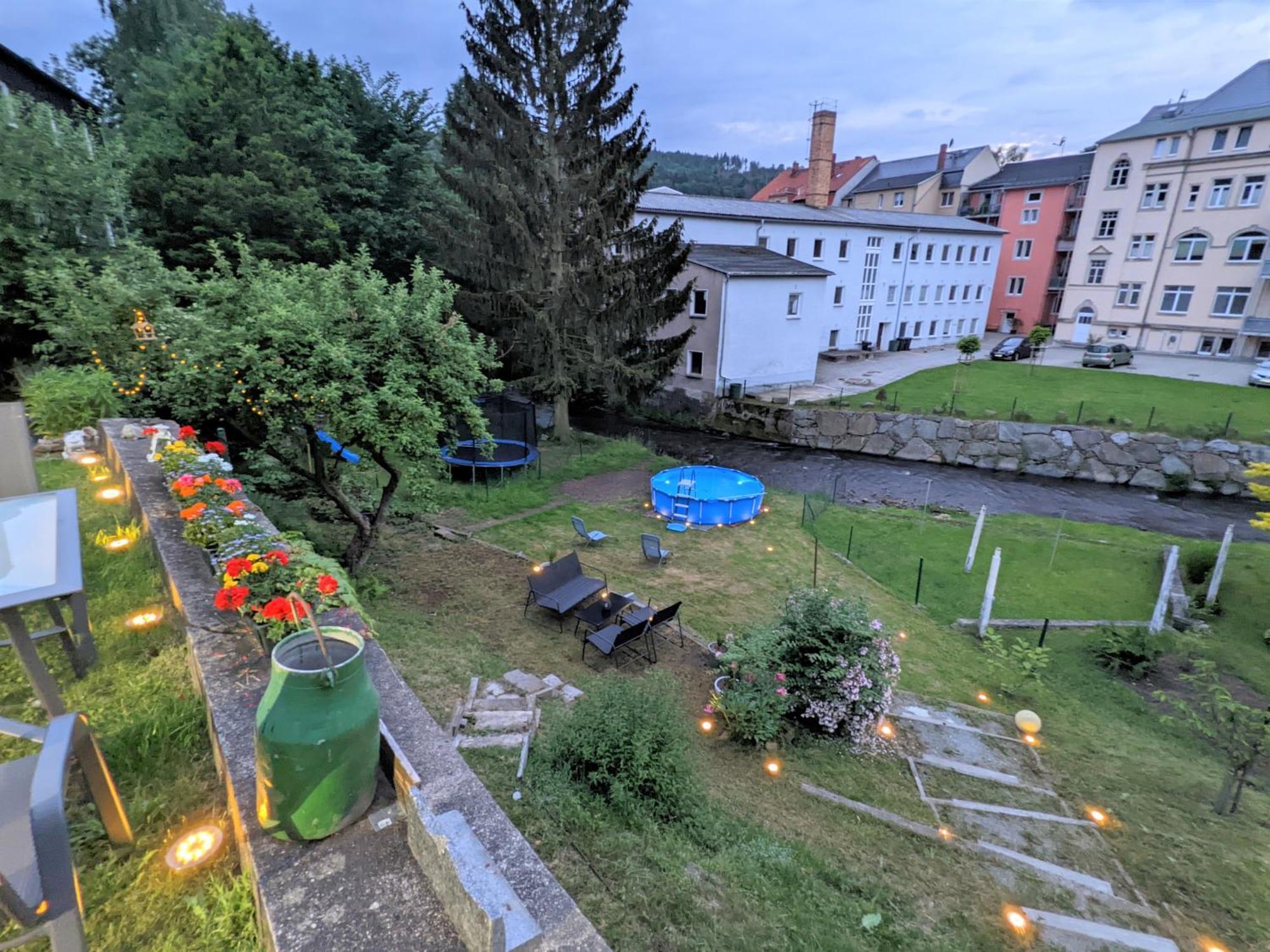 F2 - Urlaubsmagie Sauna, Whirlpool, Pool & Garten ゼーブニッツ エクステリア 写真