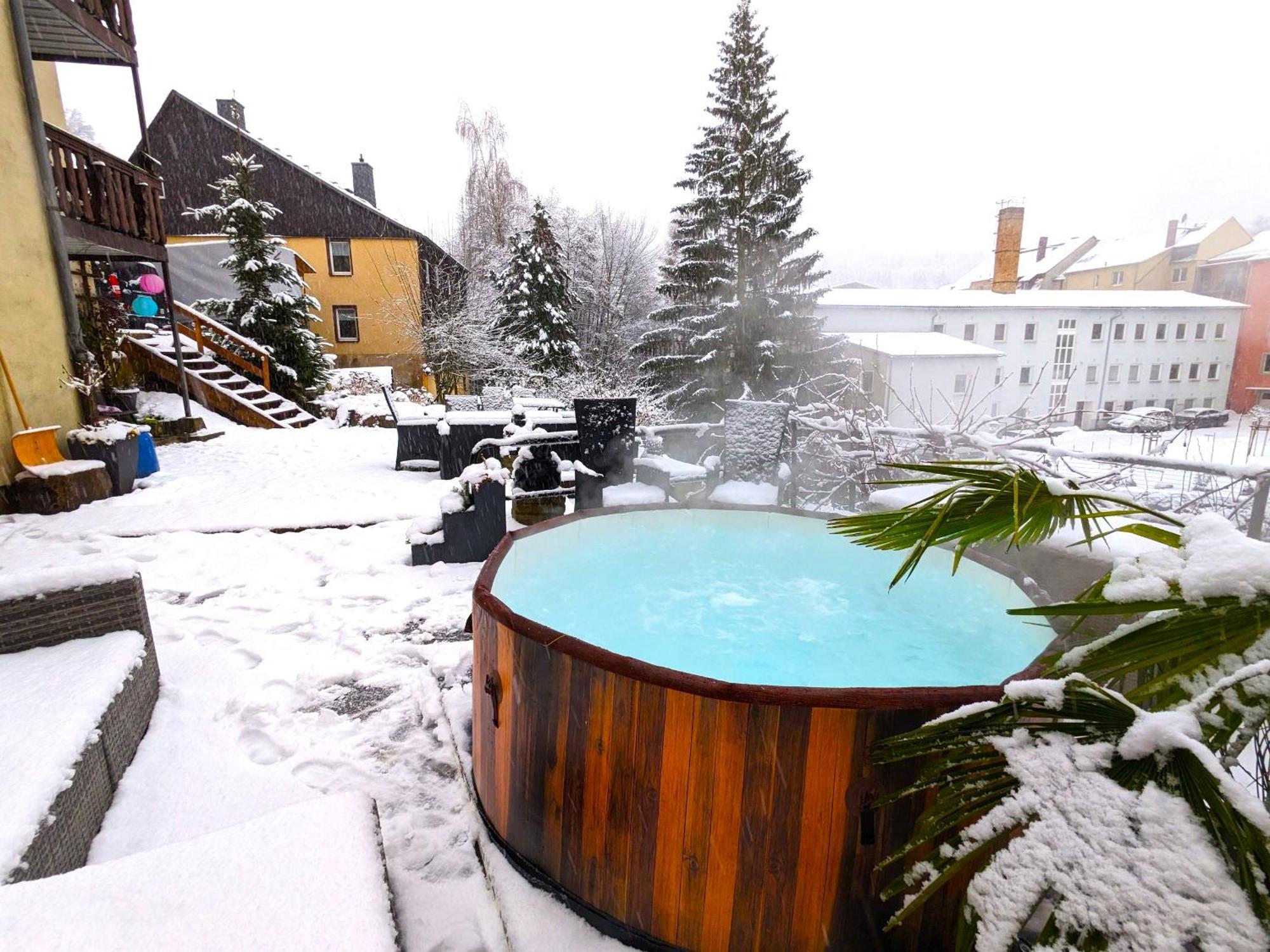 F2 - Urlaubsmagie Sauna, Whirlpool, Pool & Garten ゼーブニッツ エクステリア 写真